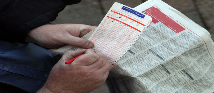 Calcio scommesse: il ds, i "poteri forti" e i protettori in Lega