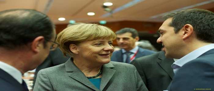 Merkel e Hollande danno ultimatum alla Grecia e dicono di "no alle quote per i rifugiati"