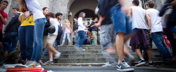 Pisa, offese contro studentessa senegalese a scuola: "Non si è mai vista una negra che prende 10"