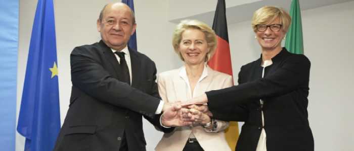 Firmata intesa per drone europeo: arriva l'accordo tra Italia, Francia e Germania