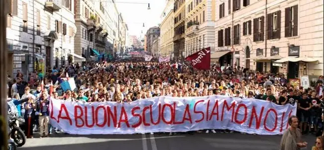 Scuola: il Cobas indice il blocco degli scrutini