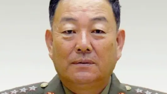 Corea del Nord, ministro della Difesa ucciso a cannonate
