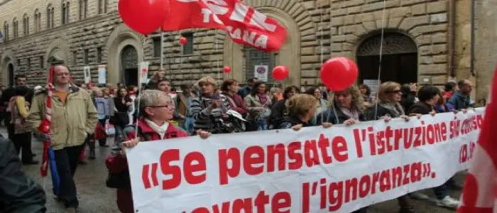 Scuola, rottura tra sindacati ed esecutivo: annunciato il blocco degli scrutini e nuovi scioperi