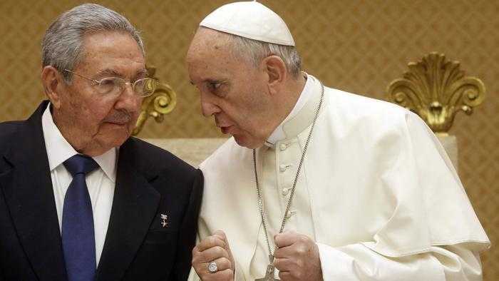 Raul Castro incontra Papa Francesco: storico incontro in Vaticano