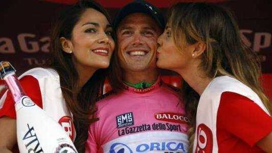 Giro d'Italia 2015, all'Orica GreenEdge la cronosquadre. Gerrans prima maglia rosa