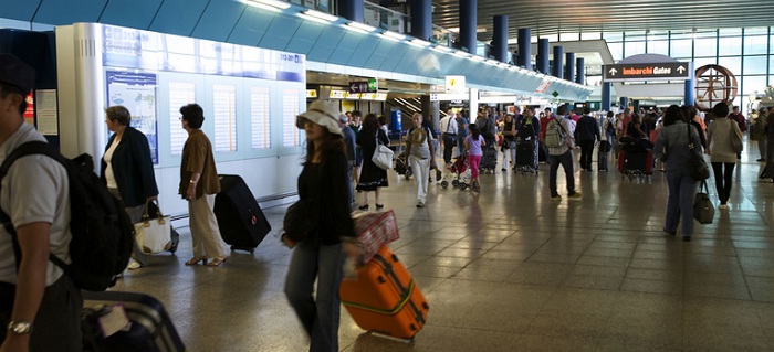Fiumicino: 250 i voli cancellati il giorno dopo l'incendio