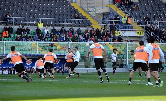 Allenamento a porte aperte al Renzo Barbera. Il Palermo cerca riavvicinamento con i tifosi