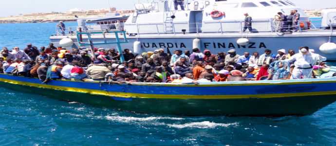 Roccella Jonica sbarcati 231 immigrati africani