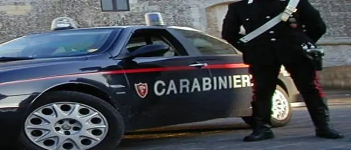 Cosenza, carabiniere accoltella la moglie e poi si toglie la vita con la pistola d'ordinanza