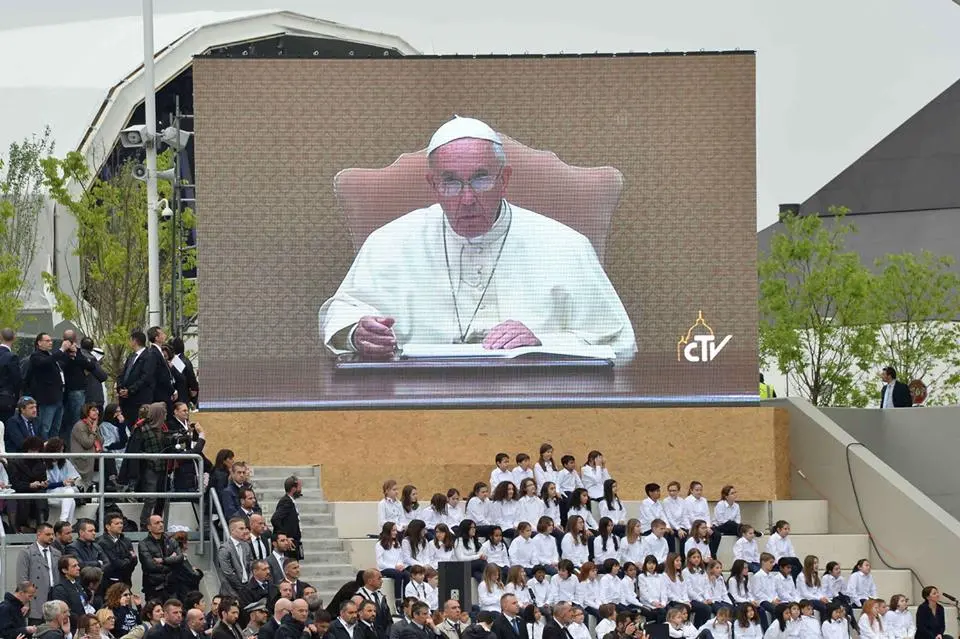 Papa Francesco: Sì all'Expo, purchè non resti solo un ''tema''