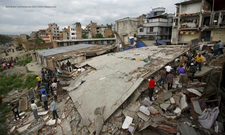 Terremoto in Nepal: le vittime potrebbero arrivare a 10 mila