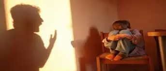 Arrestato parroco a Vercelli. Accuse di adescamento e abuso su minori