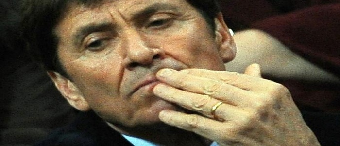 Salvini critica Gianni Morandi sul tema immigrati: "li accolga e paghi di tasca sua"