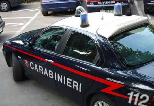 Litiga con la convivente, vuole suicidarsi: i carabinieri lo salvano