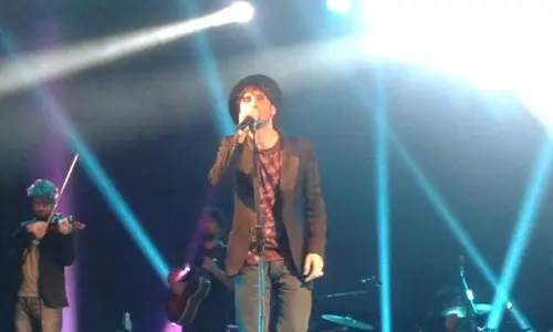 "Tour delle Girandole", il concerto di Fabrizio Moro all'Acacia di Napoli