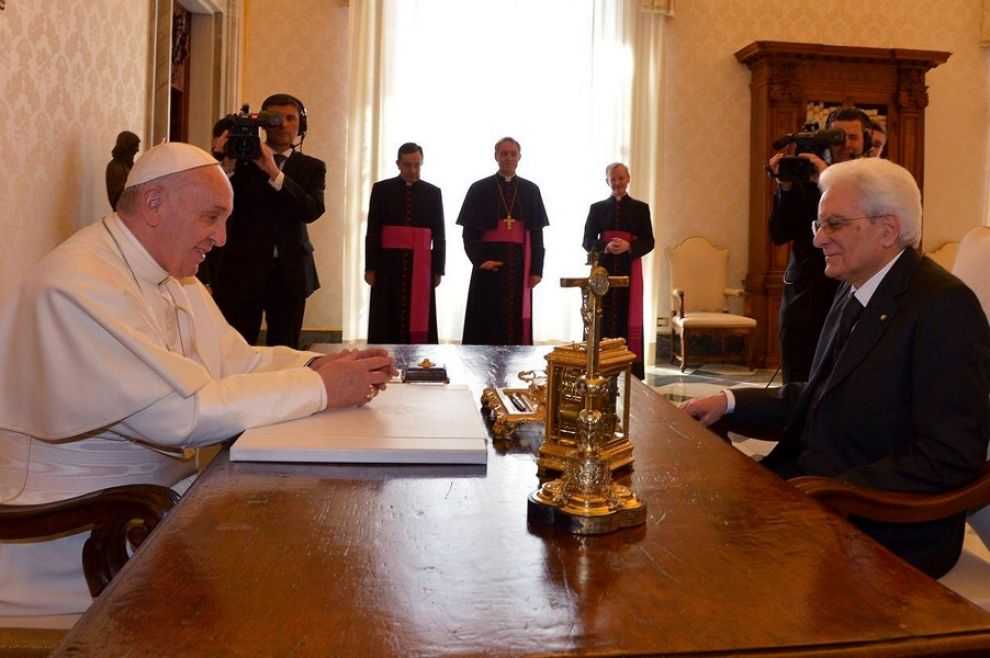Mattarella incontra Papa Francesco: prima visita ufficiale