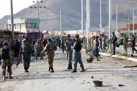Doppio attentato in Afghanistan. Grave il bilancio: 35 morti e 100 feriti