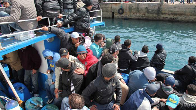 Immigrazione: rissa sul gommone per "motivi religiosi"