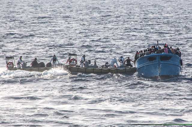 Immigrazione: barcone si capovolge, recuperati 9 cadaveri