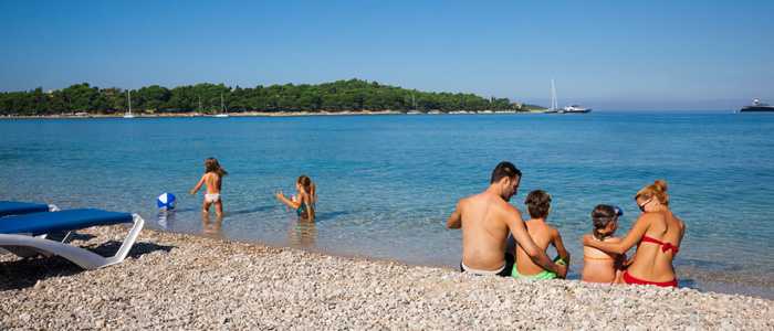 Calabria, 11 spiagge ottimali per gli "under 18" tra le località marine con bandiera verde