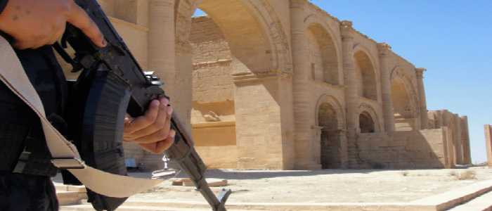 Isis, nuovo attacco ai monumenti, si diffonde il video