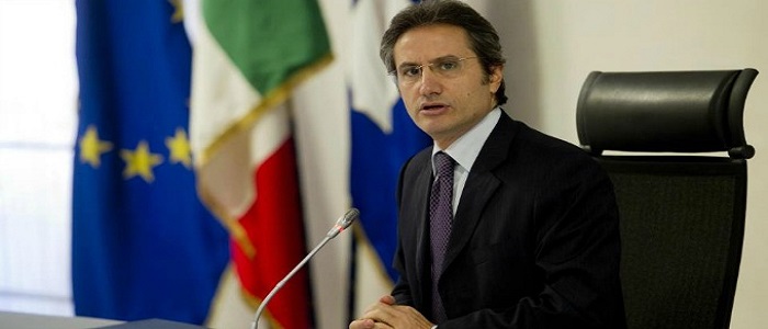 Conferenza delle Regioni: Caldoro difende i dipendenti provinciali