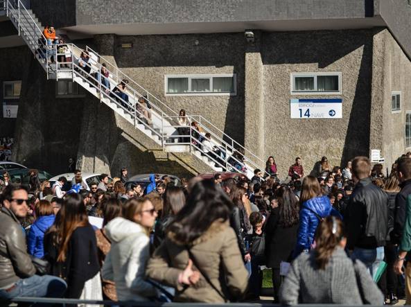 Nigurda cerca 25 infermieri: si presentano in 13.000