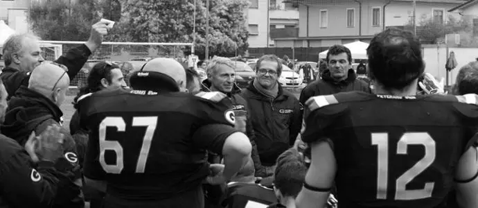 Football Americano, i Predatori perdono l'imbattibilità. Impressionante prova dei Veterans