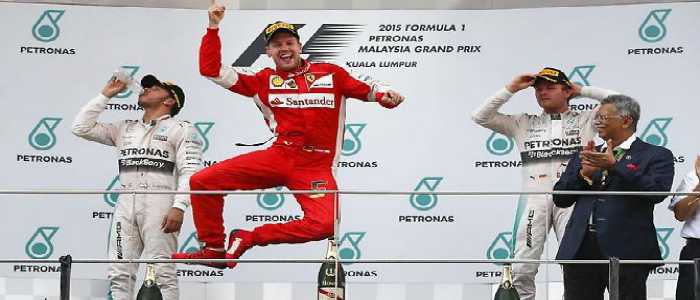 Formula 1, la Ferrari di Vettel trionfa, Hamilton: "Era troppo veloce"