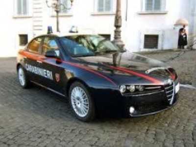 Abruzzo: consigliere comunale tampona carabinieri e si finge il gemello per evitare la sanzione