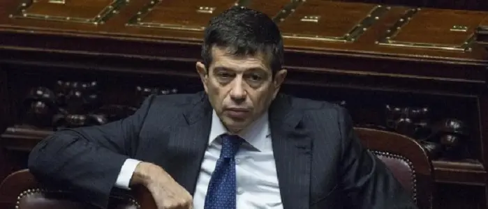 Caso Lupi, il Ministro in Parlamento "il governo mi appoggia".