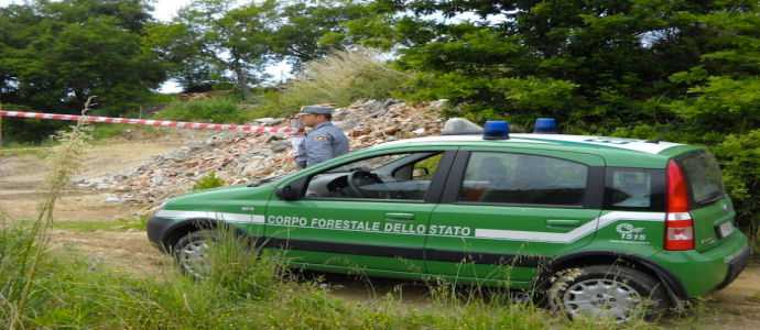 Ambiente e rifiuti: denuncia taglio abusivo e trasporto rifiuti nel parco nazionale del Pollino
