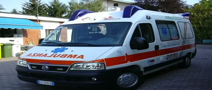 Novara: ragazzo ventisettenne uccide con una coltellata il patrigno e poi chiama i soccorsi