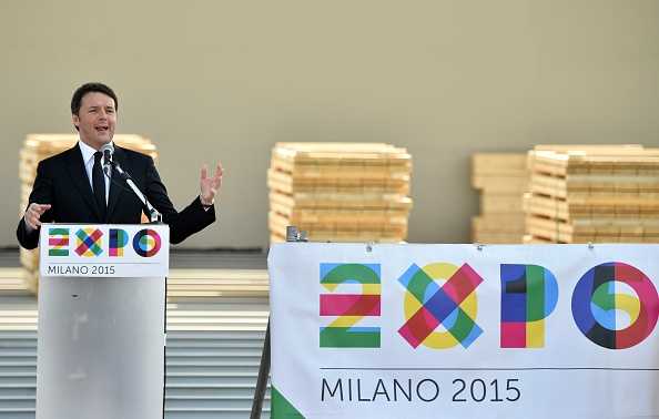 Expo, la visita di Renzi: «È in ballo l'idea dell'Italia. Ce la faremo, anche correndo»