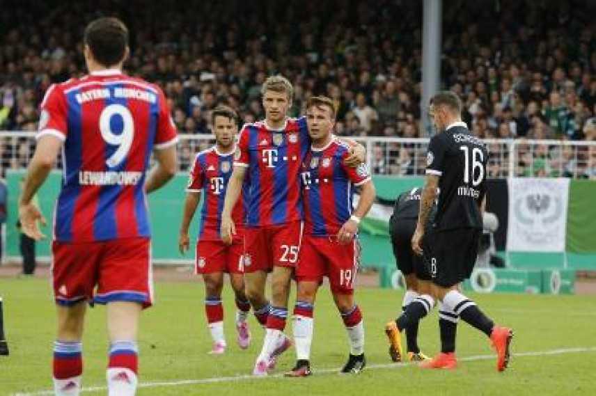 Champions League: i tedeschi del Bayern volano ai quarti con una goleada