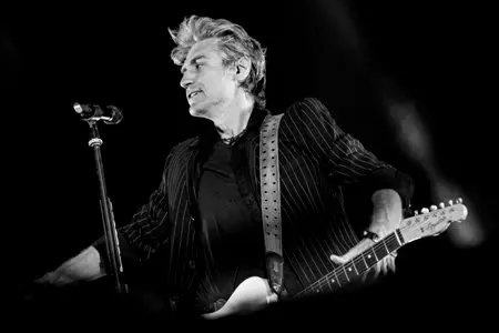 Ligabue, il "Mondovisione tour" riparte il giorno del suo 55° compleanno