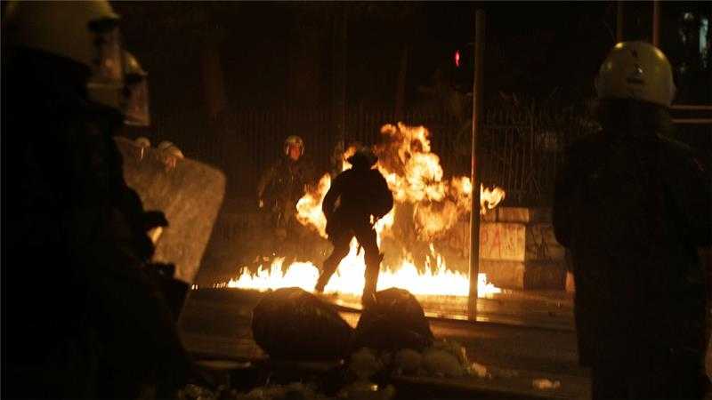 Atene, scontri con la polizia dopo marcia anti-governativa