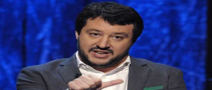 Salvini pone l'ultimatum: "Chi mette in discussione Zaia si mette fuori gioco"