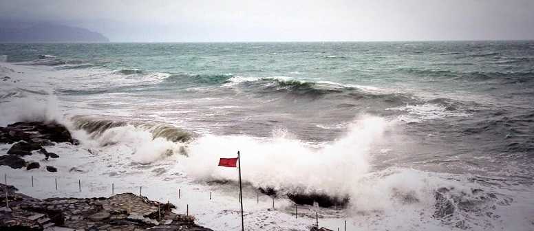 Emilia-Romagna, attivata la fase d'attenzione: forti venti e mare agitato in arrivo sulla costa