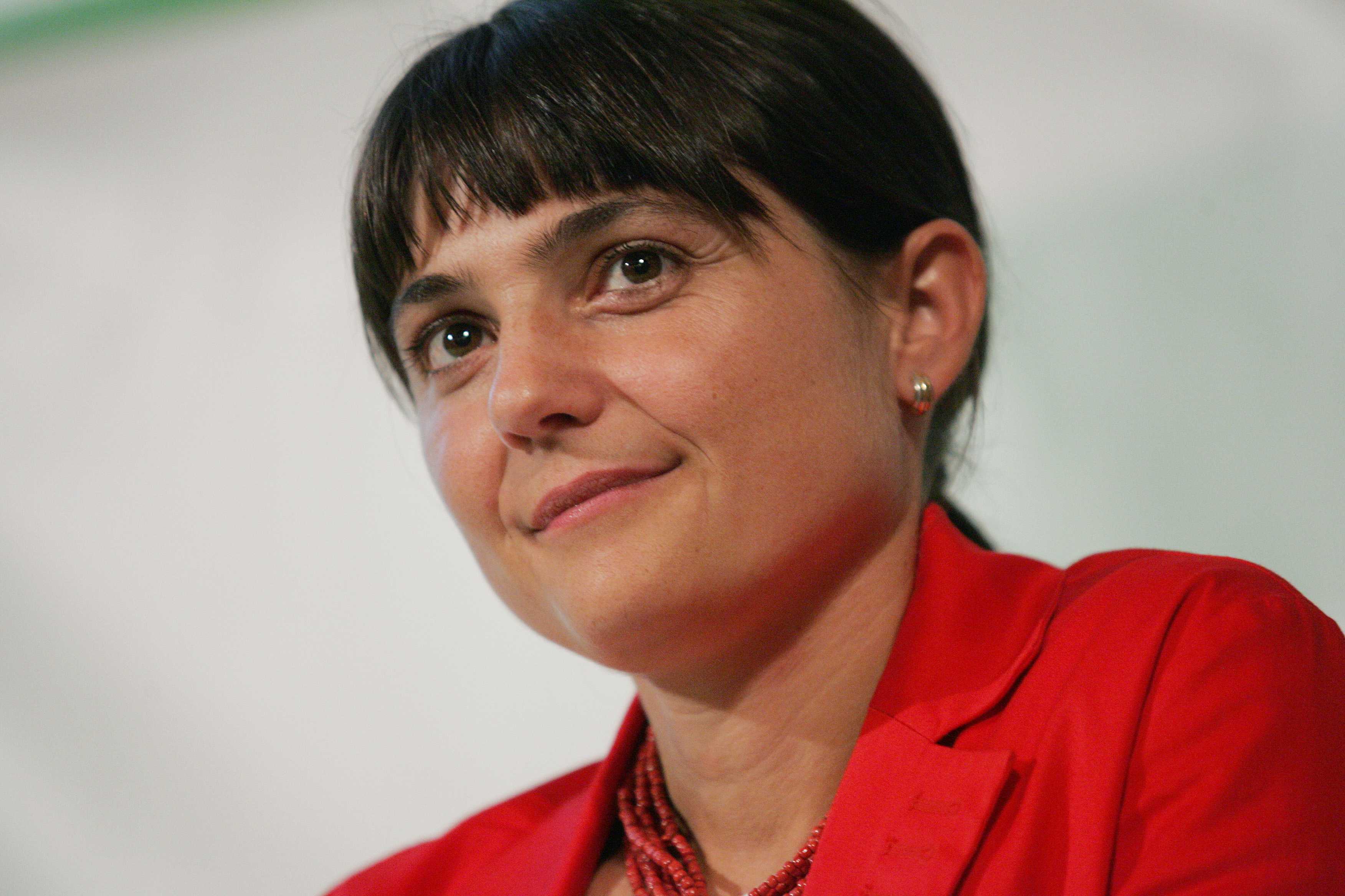 La danza delle polemiche sul Jobs Act, Serracchiani attacca Boldrini: «Eccesso di posizione»