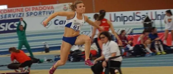 Assoluti indoor: l'atleta Derkach protagonista assoluta del salto triplo, sfiora il record personale