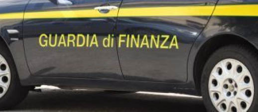 Palermo, sequestrata merce contraffatta proveniente da Napoli