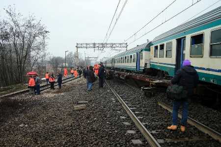 Reggio Emilia, scontro ferroviario a Rubiera, 8 feriti