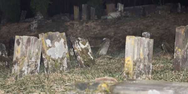 Francia, profanato cimitero ebraico, fermati cinque minori