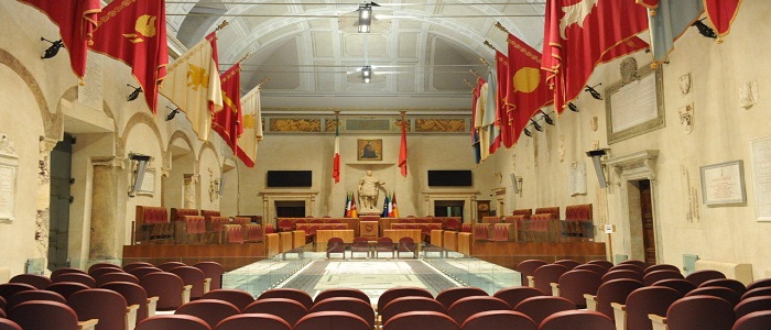 Campidoglio, rissa durante il consiglio comunale