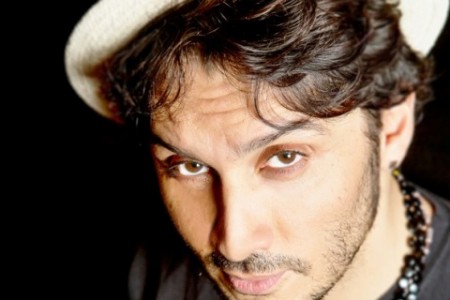 Fabrizio Moro, nuovo album in uscita a marzo, poi un tour teatrale