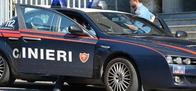 Sgominata banda che clonava carte di credito a Roma, 13 arresti