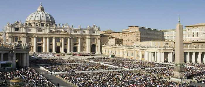 Il dono di Motomorphosis a Papa Francesco: un passo verso la sicurezza stradale