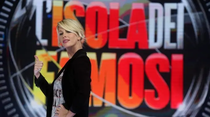 Isola dei Famosi 2015, al via questa sera su Canale 5