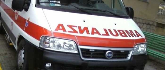 Appartamento in fiamme, 47enne muore asfissiato